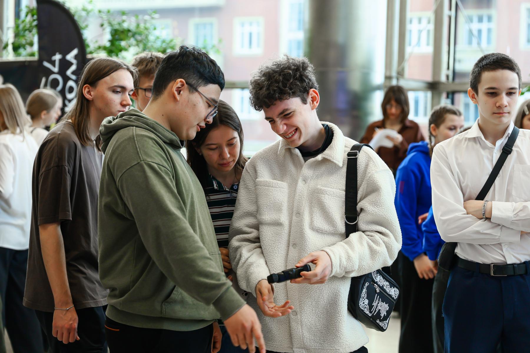 Фото Соловьёв, Савочкин, Никишева: звездные гости собрали на форуме в Новосибирске свыше тысячи человек – 100 ярких кадров 42